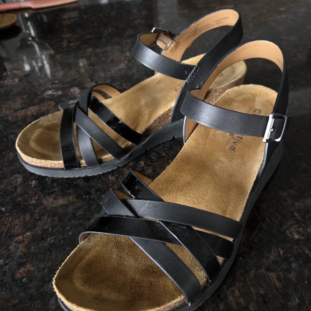 Comfortiva Black Sandals for Women, Size 6.5